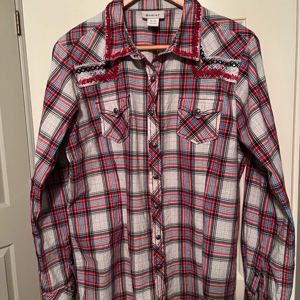 Ariat Womens XL Embroidered Western Yoke Snap Front & Sleeve
